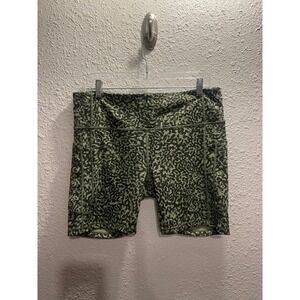 Athleta Women's Ultimate‎ Stash II 7" Supersonic Compression Shorts.